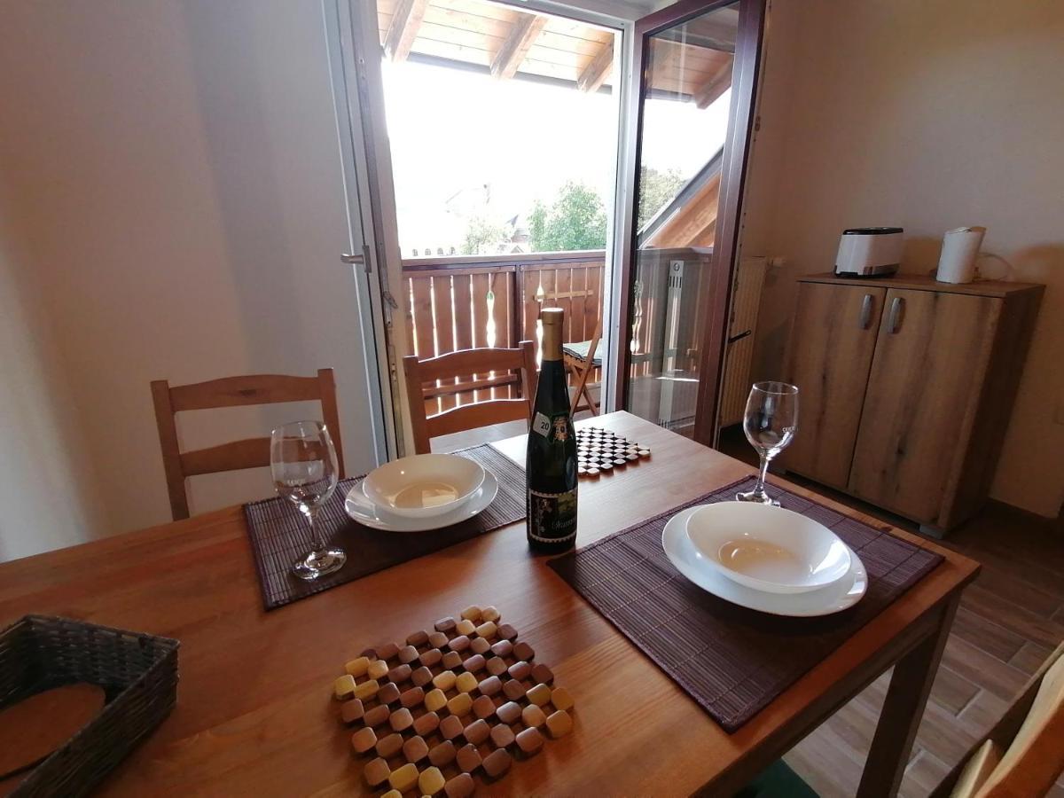 Apartments At Klemen Zgornje Gorje ภายนอก รูปภาพ